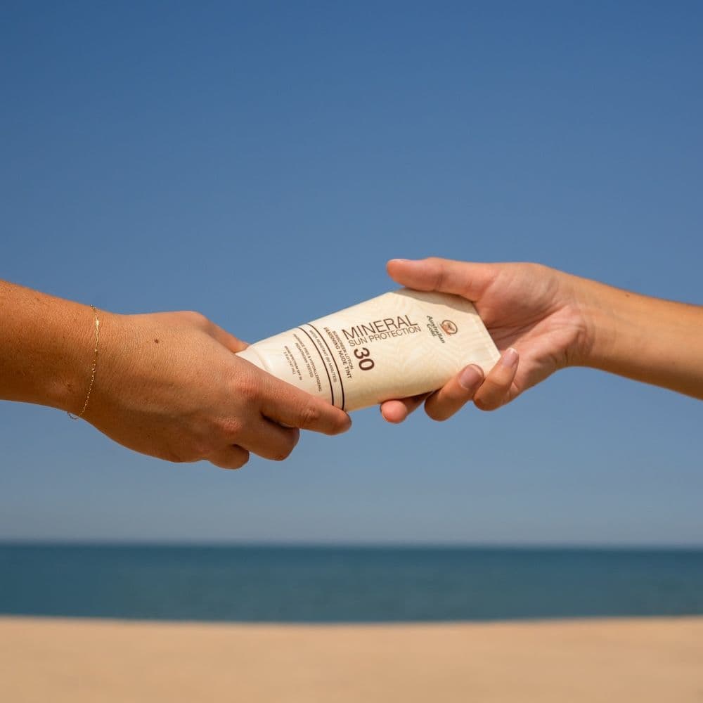40 Years Of Sun-Protected Adventures With Australian Gold