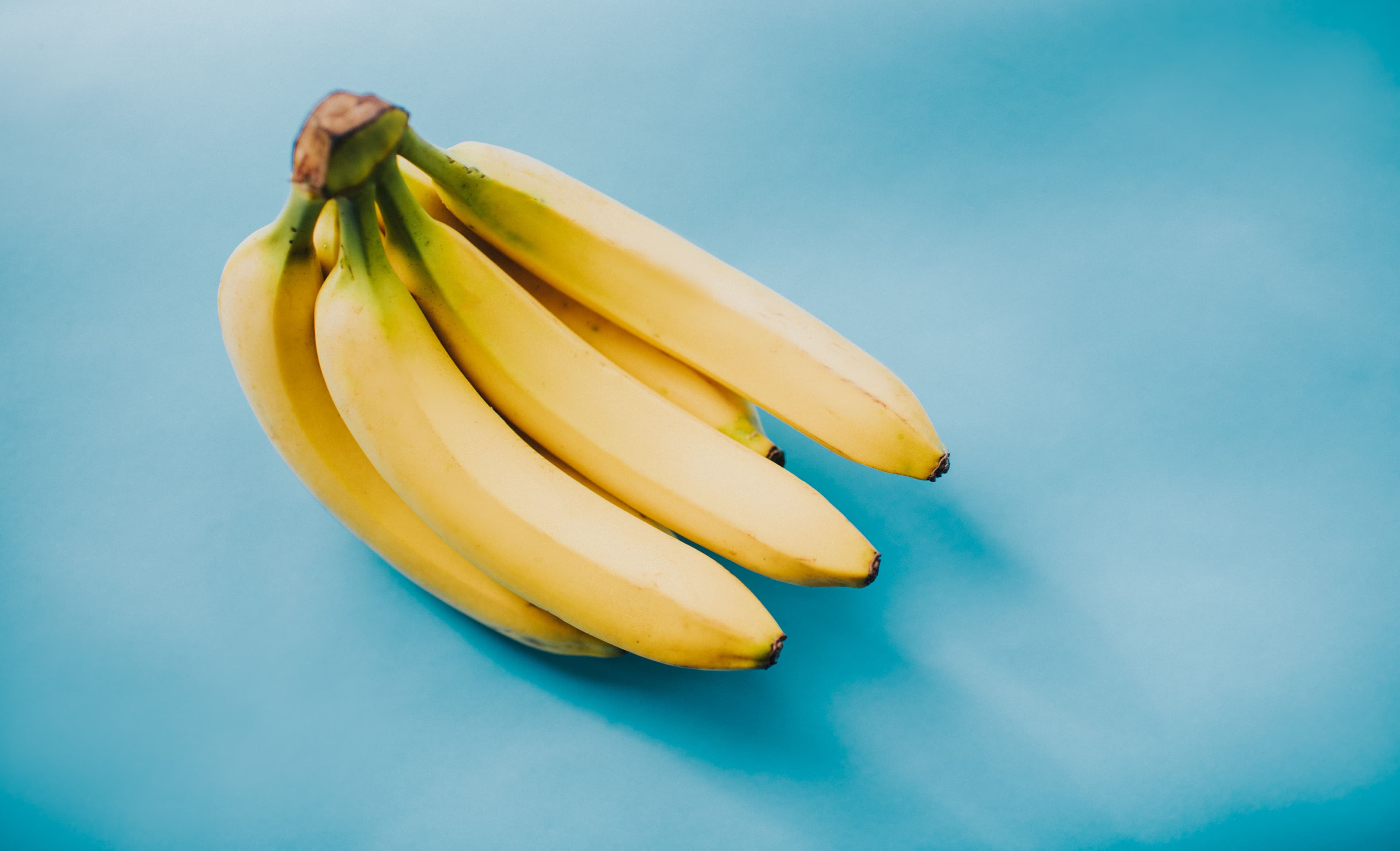 How Healthy Is It To Eat Bananas Every Day? Experts Weigh In