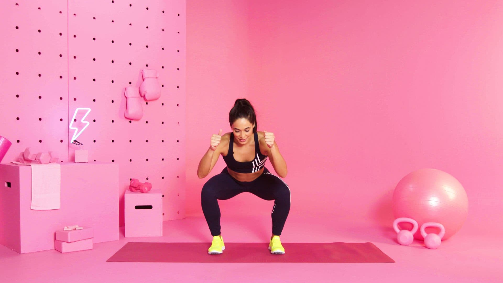 This 20-Minute Full-Body Workout Routine Will Sculpt You From Head To Toe