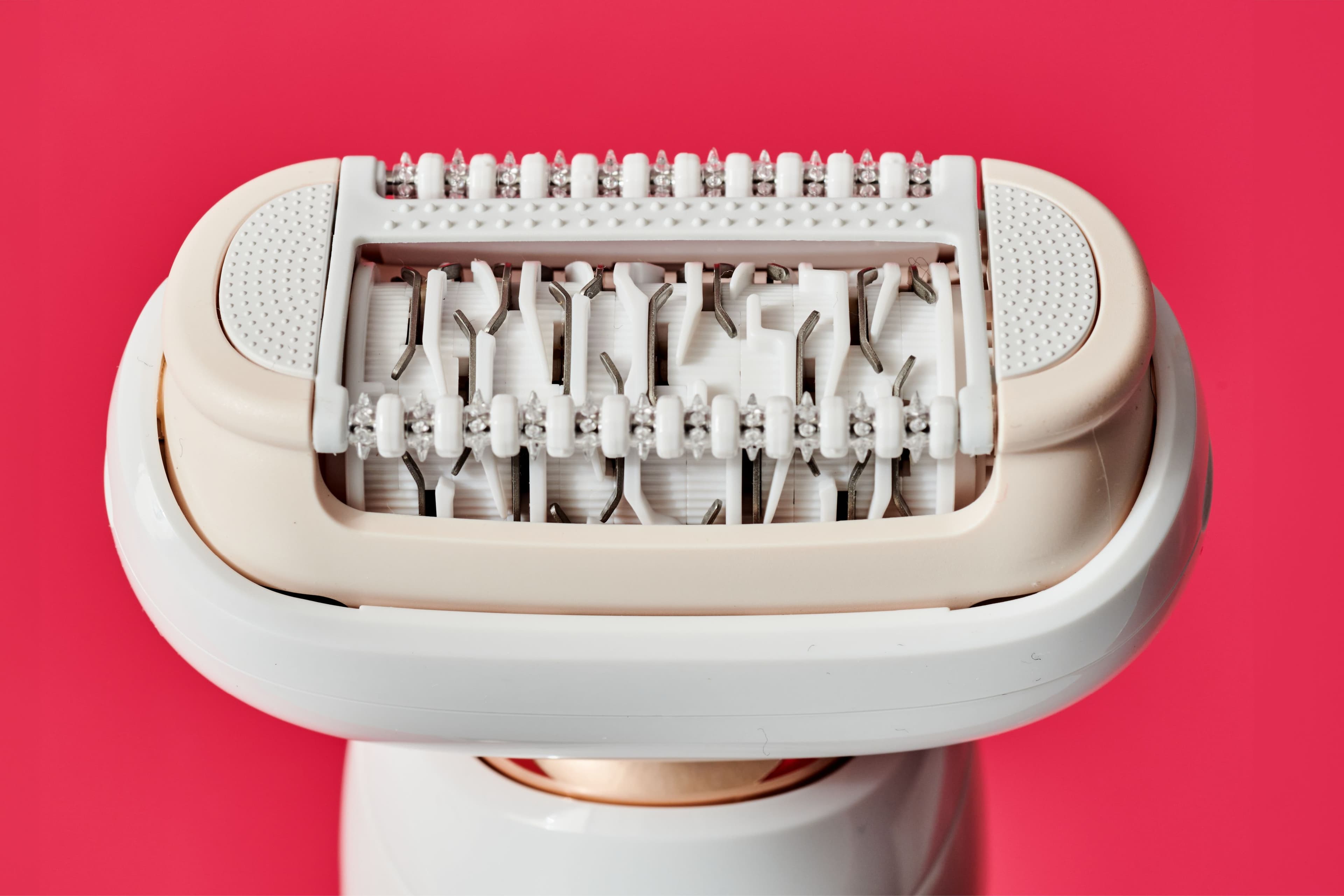 The 6 Best Electric Razors For Women In 2025, Tested By Beauty Editors