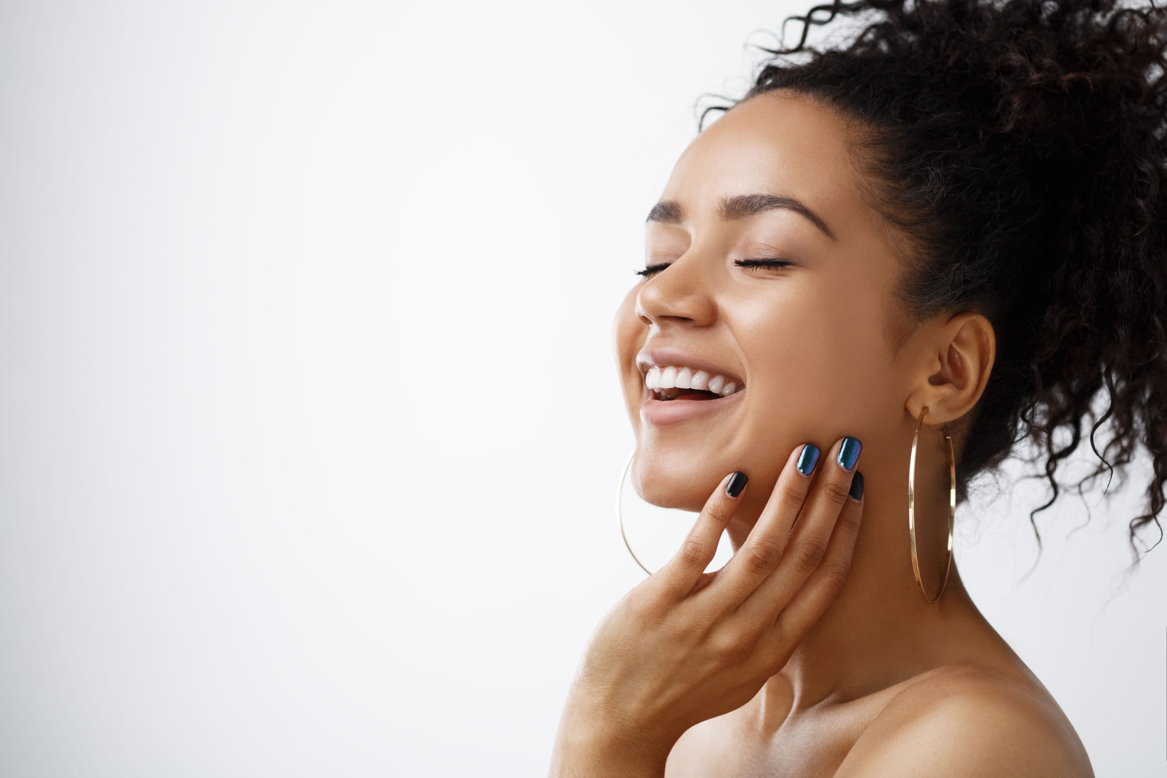 What Is Sallow Skin And What Are The Causes? Dermatologists Explain.