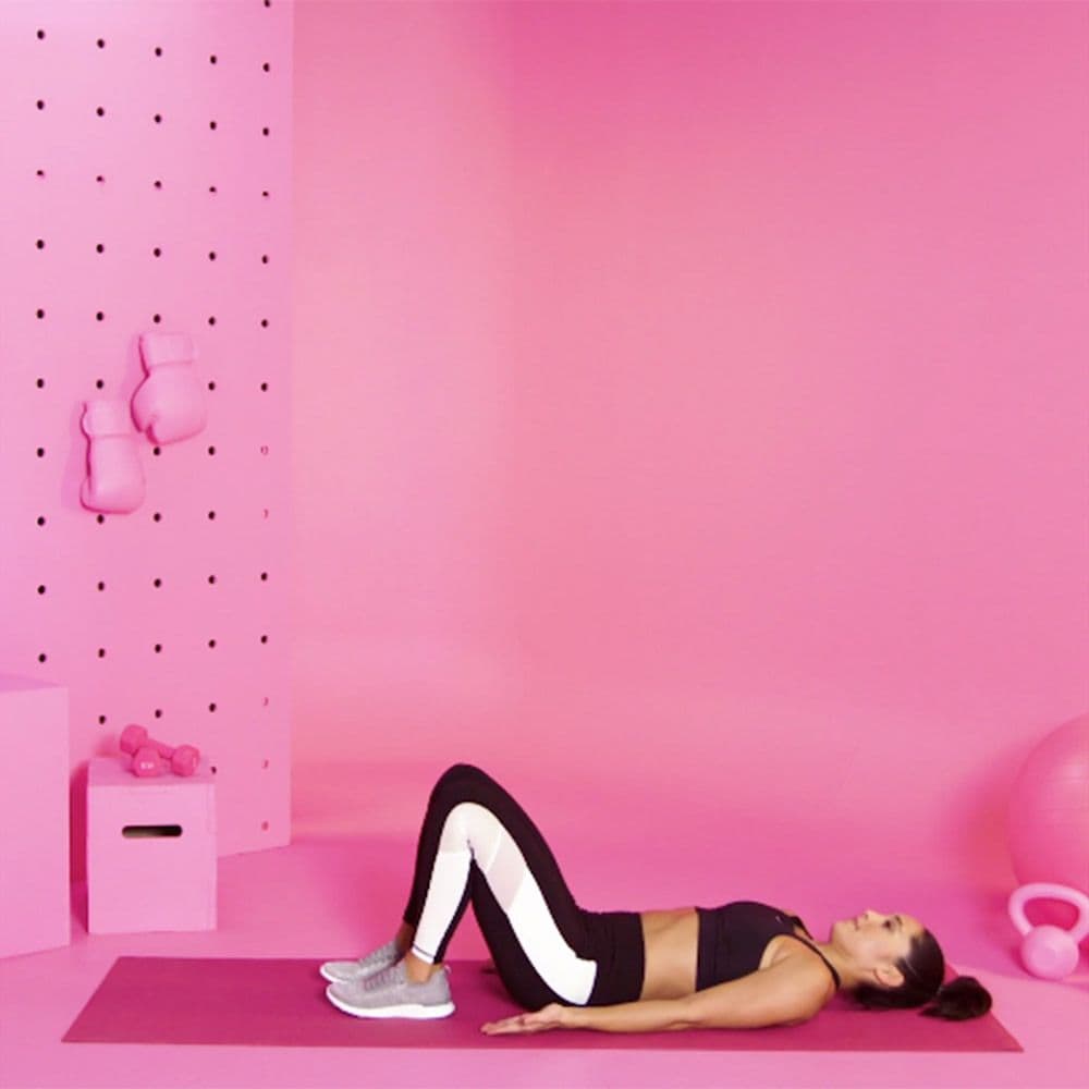 How To Do Pelvic Tilts The Right Way, According To Pilates Instructors