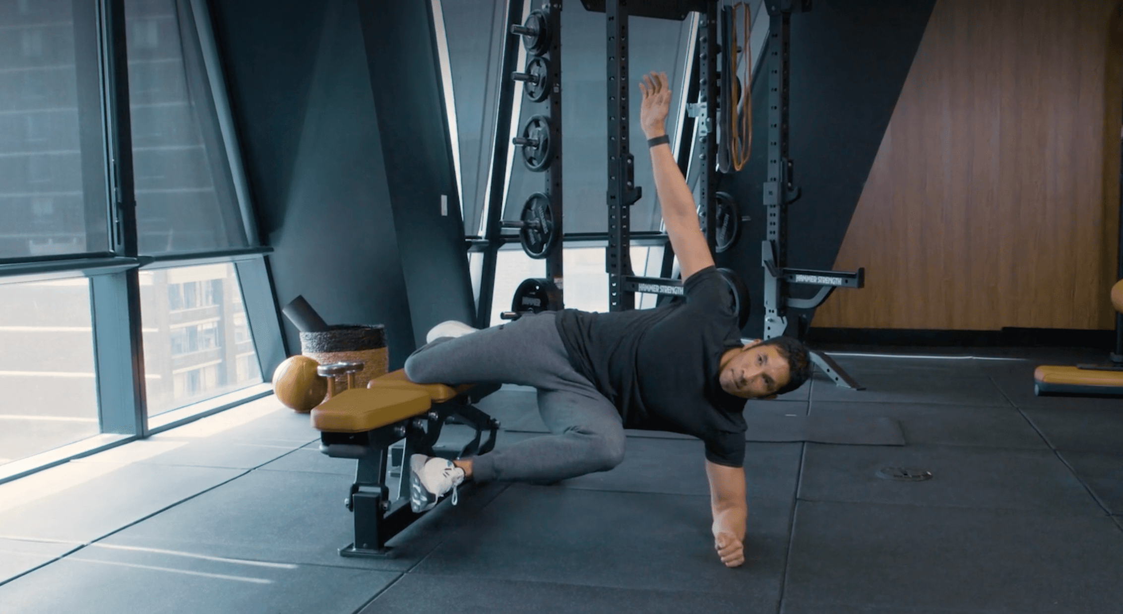 These Next-Level Copenhagen Plank Variations Will Sculpt Your Obliques