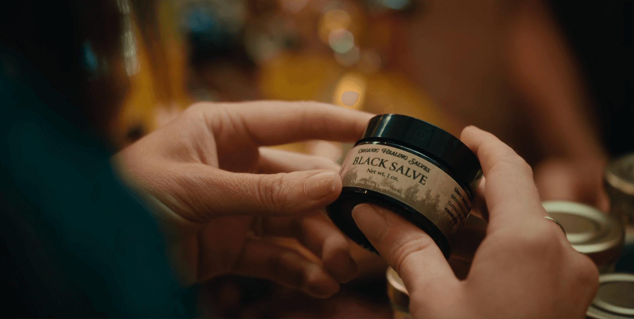 What Is Black Salve From 'Apple Cider Vinegar' And Does It Work? Here's Why You Should Avoid It