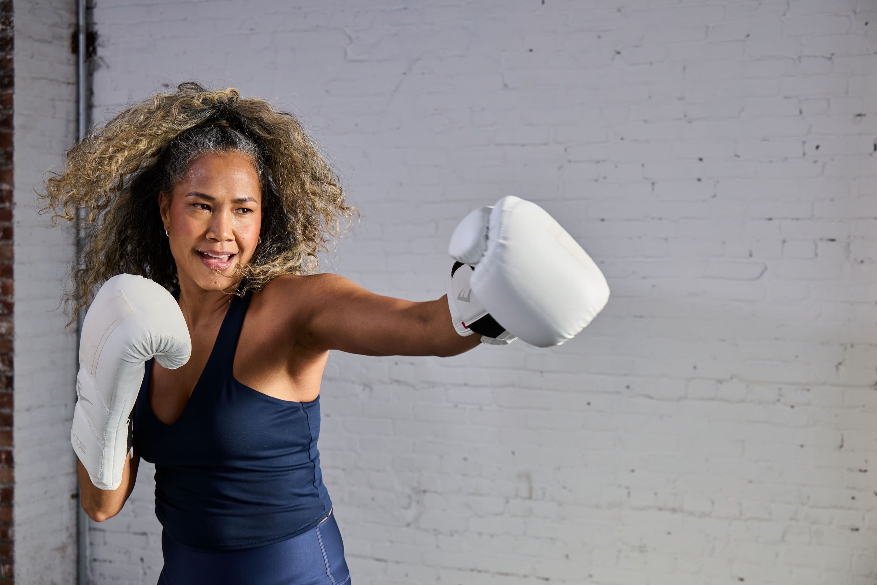 15 Beginner Kickboxing Drills For A Total-Body Sweat At Home