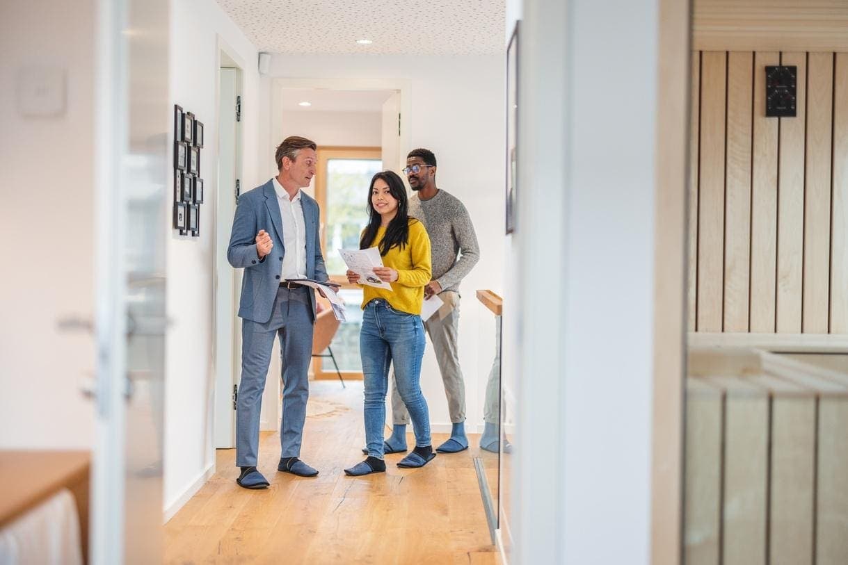 8 Things Realtors Want You To Know Before Buying Or Selling A Home