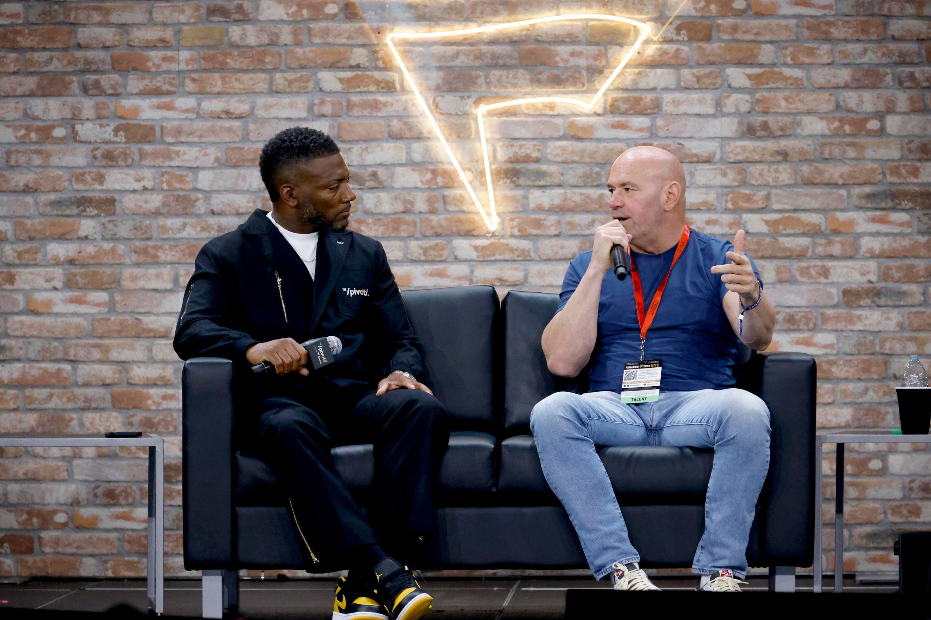 Dana White Issues Apology To Israel Adesanya For Production Decision