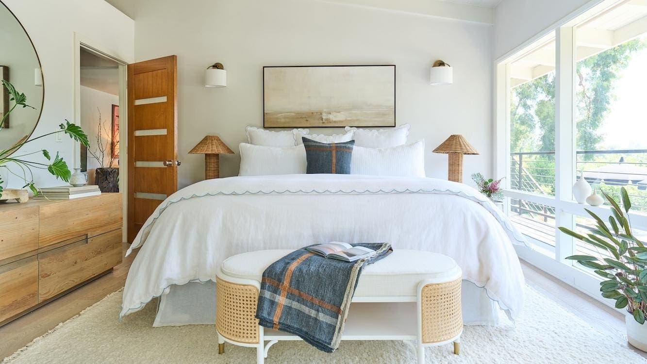 How To Bring Hamptons Style Home: 14 Luxury Essentials For Any Space