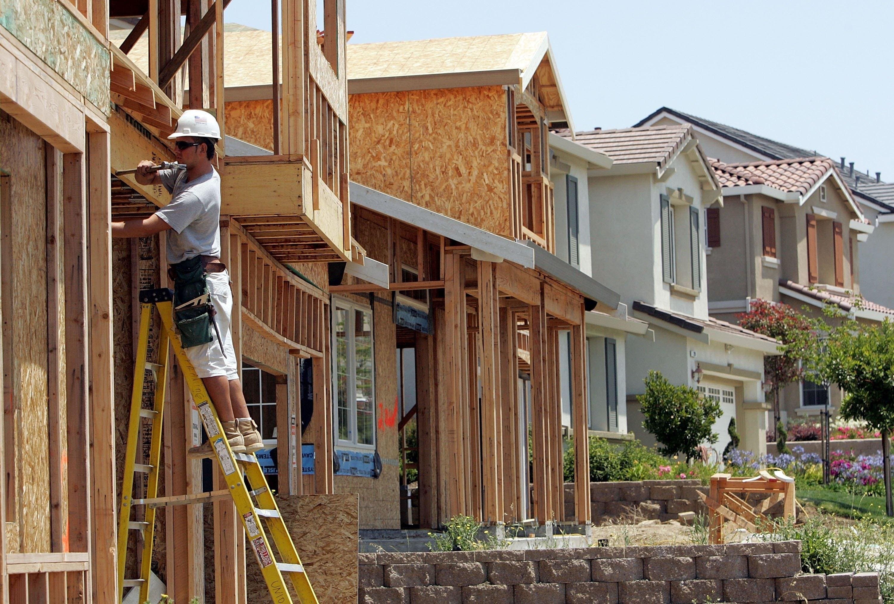 With Government Stats Paused, Homebuilder Survey Sends A Positive Economic Signal