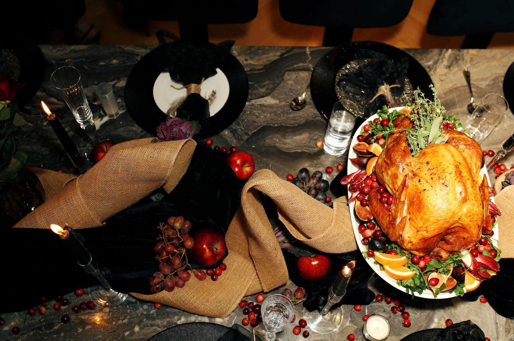 Tips For Hosting The Perfect Thanksgiving (Or Friendsgiving) Dinner