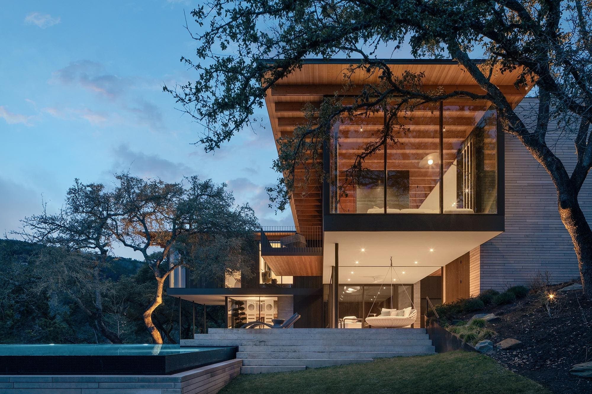 America’s Top Architects: A Parallel Architecture Defies Gravity On A Hillside Outside Austin